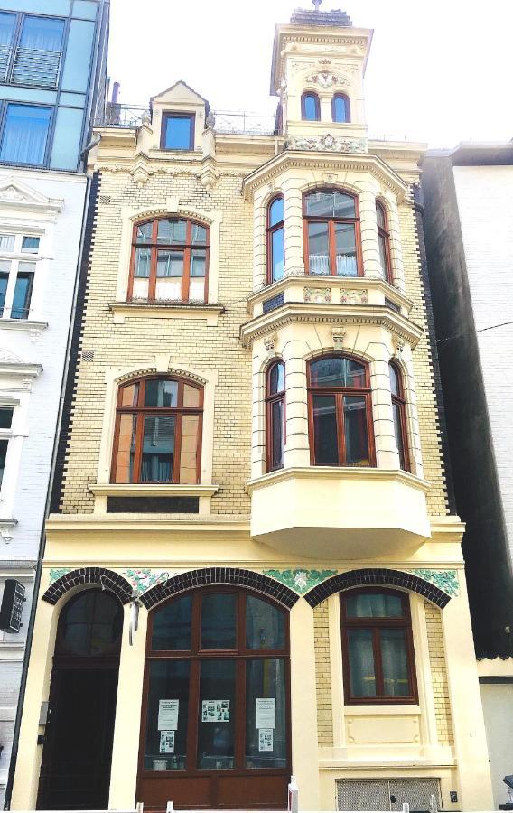 Jugendstilhaus Riverside City Appartements Fuer Urlaub Und Business Bremen Exterior photo